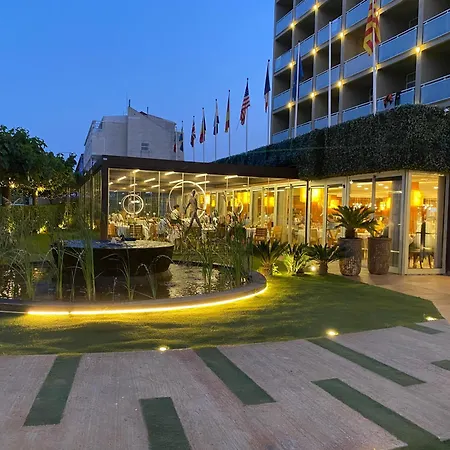 Panorama Hotel 4*