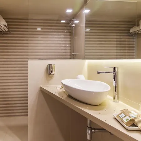 Panorama Hotel 4*